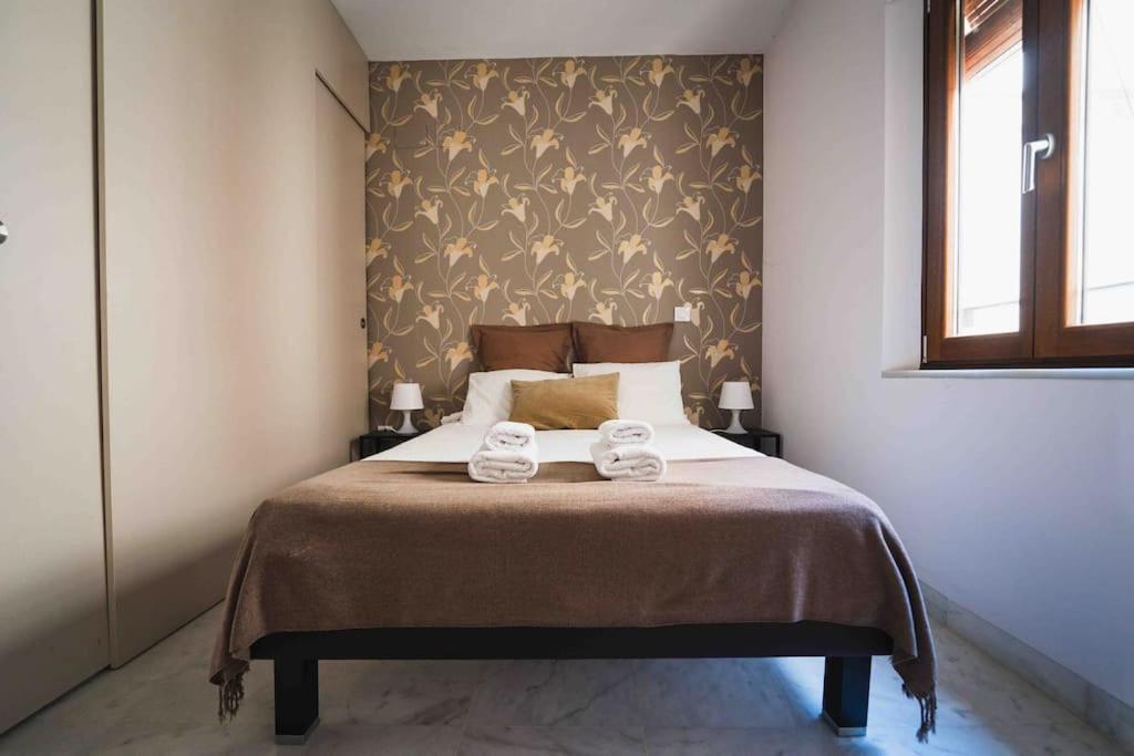 Atico Con Terraza Privada Cerca De La Catedral Appartement